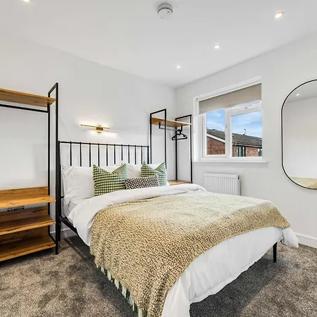 Casa vacanze Free Parking The Quays- Sleeps 8 By Genesis Living *