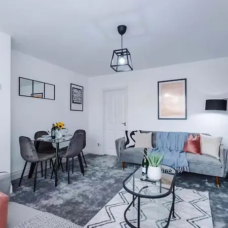 Comfortable & Spacious 3br House Near Coop Live Arena & Etihad Stadium With Free Parking - New Management Since Jan '26 * Manchester