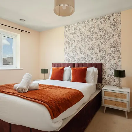 Chic 4bd Abode - Free Parking - Snooker Dom wakacyjny *