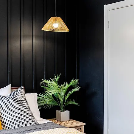 Free Parking The Quays- Sleeps 8 By Genesis Living Manchester