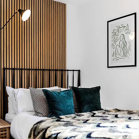 Casa vacanze Free Parking The Quays- Sleeps 8 By Genesis Living