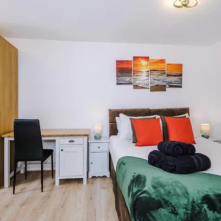 Ancoats Eden Centre - Free Parking - Contractor Business - 2 Bath - 3 Bedroom Manchester