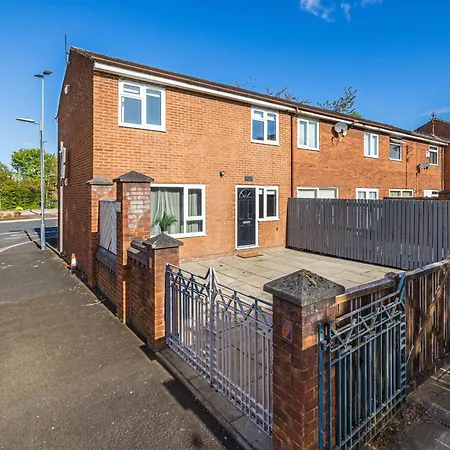 Free Parking The Quays- Sleeps 8 By Genesis Living Manchester