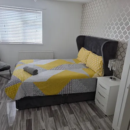 Holiday home Away From Manchester
