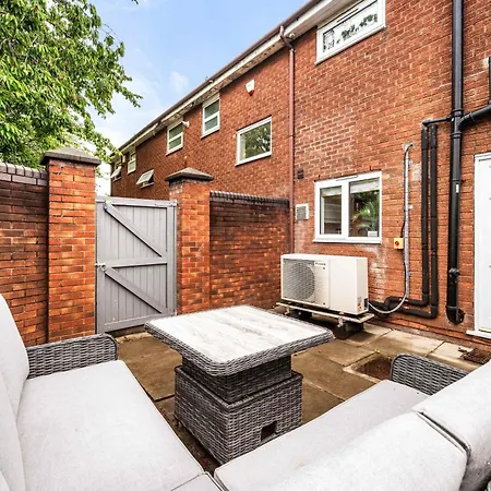 Free Parking The Quays- Sleeps 8 By Genesis Living Manchester