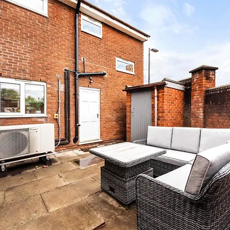 Casa vacanze Free Parking The Quays- Sleeps 8 By Genesis Living