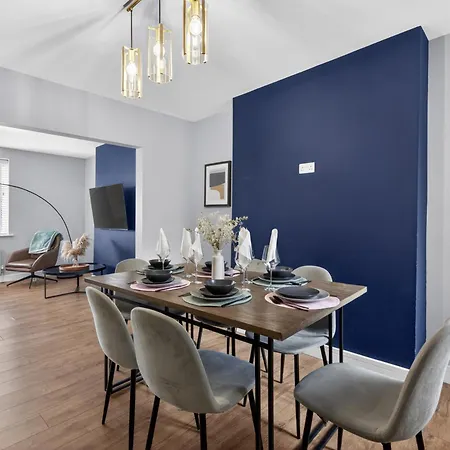 Close To Media City-old Trafford - 5 Bedroom House * Μάντσεστερ