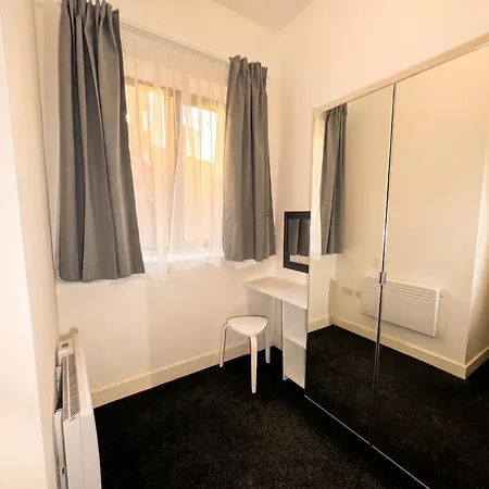 Sleek 2 Bedroom - Stadium Links Apartman Manchester