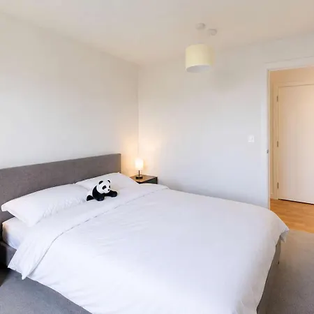 Apartment Stylish 3-bed Near Victoria Manchester