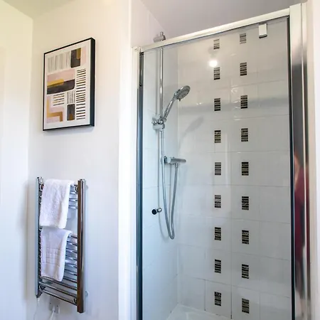Apartment Lord Street With Free Parking & Wifi- Salford Uni, Victoria Station, Ao Arena