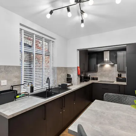 Close To Media City-old Trafford - 5 Bedroom House Διαμέρισμα Μάντσεστερ