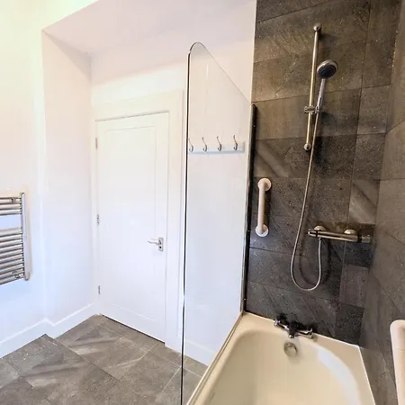 Apartman Sleek 2 Bedroom - Stadium Links Manchester