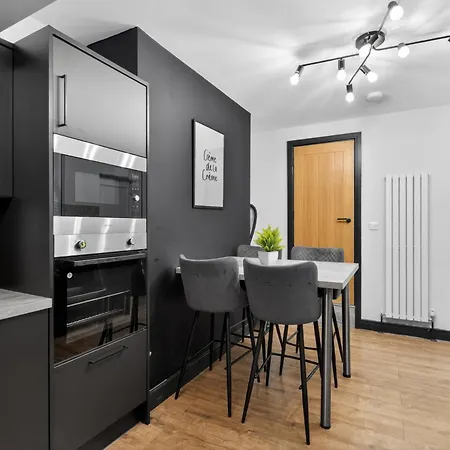 Close To Media City-old Trafford - 5 Bedroom House Διαμέρισμα Μάντσεστερ