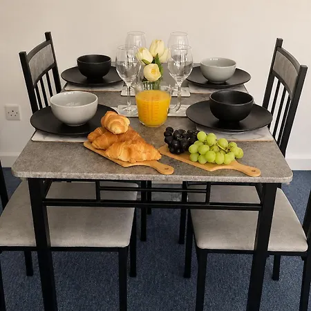 Elegant 1br Near Trafford Centre * Manchester