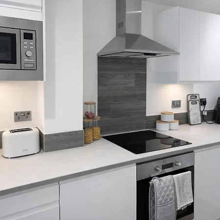 Stylish 2-bed By Cente