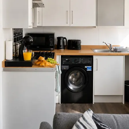 Elegant 1br Near Trafford Centre Apartamento *