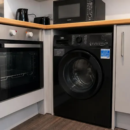 Elegant 1br Near Trafford Centre *