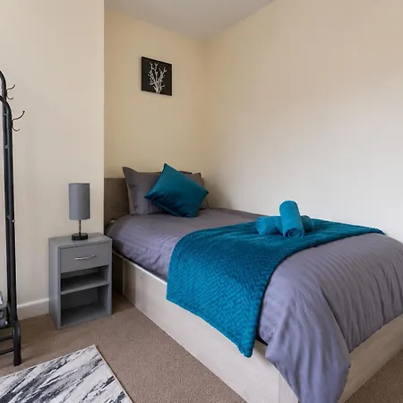 Elegant 1br Near Trafford Centre