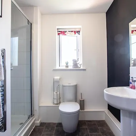 Lord Street With Free Parking & Wifi- Salford Uni, Victoria Station, Ao Arena Apartment Manchester
