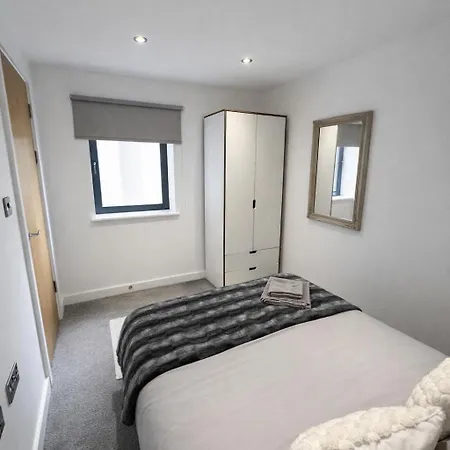 Stylish 2-bed By Cente *