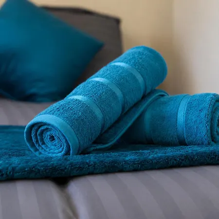 Апартаменты Elegant 1br Near Trafford Centre