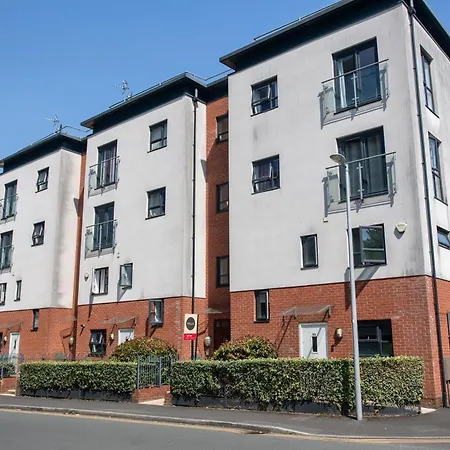 Lord Street With Free Parking & Wifi- Salford Uni, Victoria Station, Ao Arena