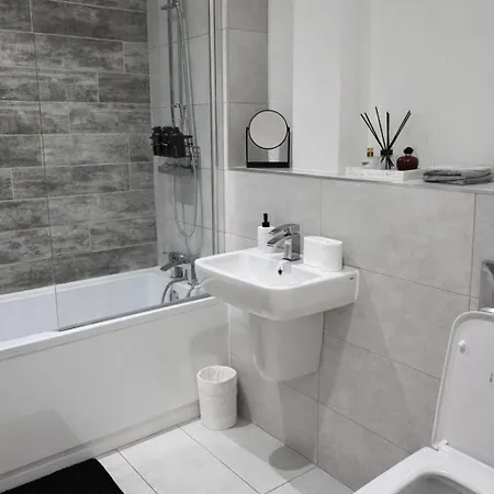 Stylish 2-bed By Cente * Mánchester