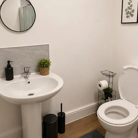Elegant 1br Near Trafford Centre *