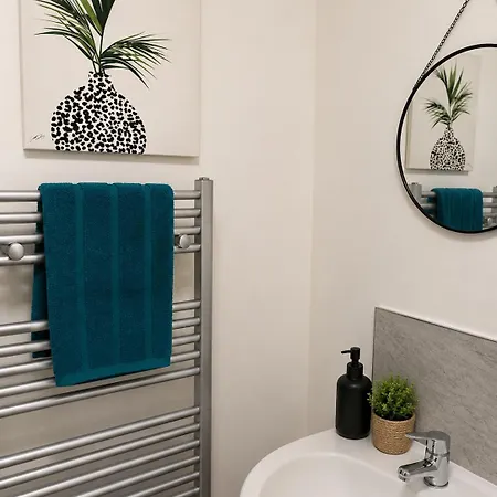 Apartamento Elegant 1br Near Trafford Centre *