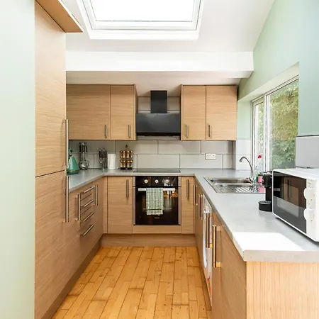 Spacious 3br Family With Big Garden 度假居 曼彻斯特