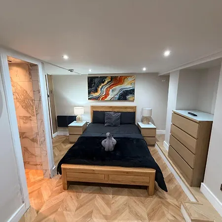 Hendham - Near Etihad Stadium, Coop Live Arena, National Cycling Centre & 24 Hour Asda * 曼彻斯特