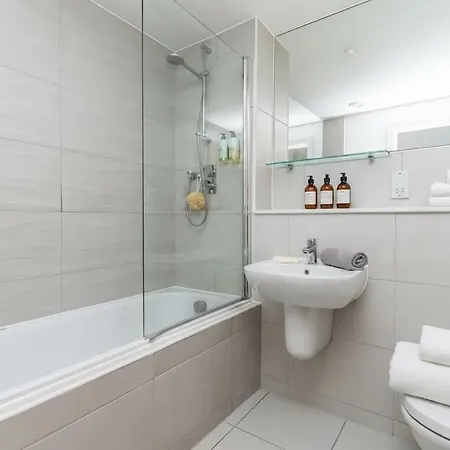 Convenient 2 Bedroom