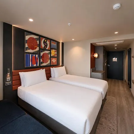 Aloft By Marriott Centre Ξενοδοχείο 4*