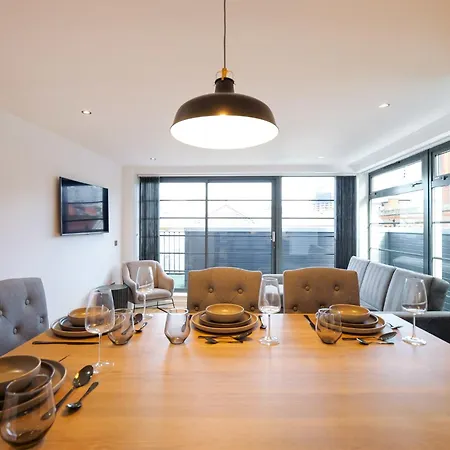 Axis At The Heim Apartment Manchester