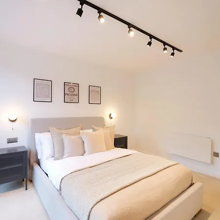 Apartment Axis At The Heim Manchester