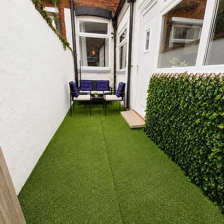 Holiday home 3-bed Sleeps 6 Free Parking Work