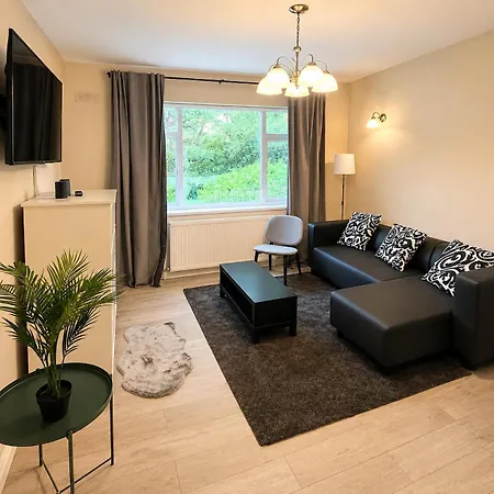 Spacious 2-bed Near Centre Apartmán Manchester