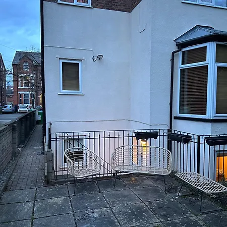Apartamento 2-bed Flat In West Didsbury Near Fletcher Moss *