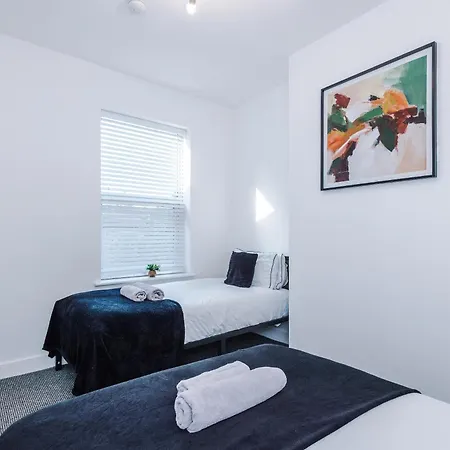 Game Zone, Trafford Centre Nearby, Sleeps 8 Дом отдыха
