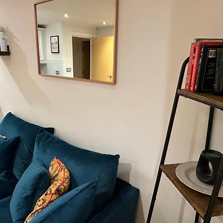 Apartamento 2-bed Flat In West Didsbury Near Fletcher Moss *