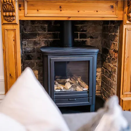 Perfect Getaway At Smedley House *