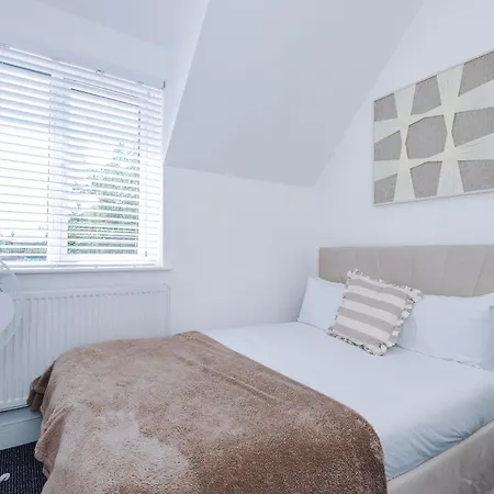Boutique Mcr With Games Table, Sleeps 9 Дом отдыха Манчестер