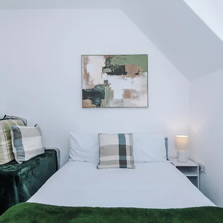 Дом отдыха Boutique Mcr With Games Table, Sleeps 9 Манчестер