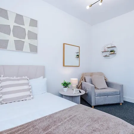 Boutique Mcr With Games Table, Sleeps 9 Манчестер