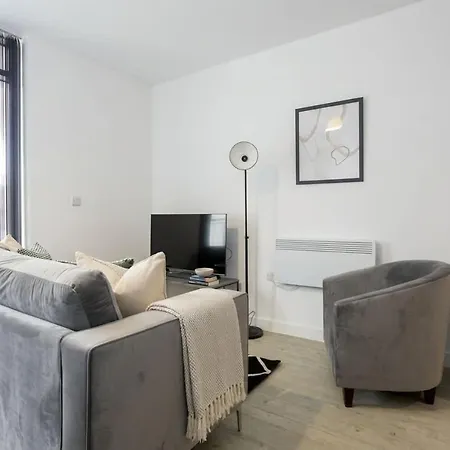 Modern With Balcony In Appartamento Manchester