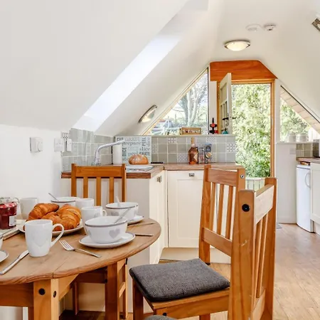 2 Bed In Ashton -under- Hill Oc-41827 بيت خشبي