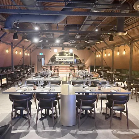 Ξενοδοχείο Aloft By Marriott Centre 4*