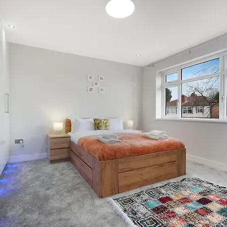 Σπίτι διακοπών Stylish With Free Parking And Easy Access