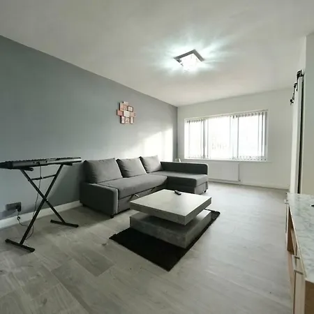 بيت للعطل 3 Bedroom In *