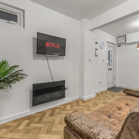 2bed - Sleeps4 بيت للعطل